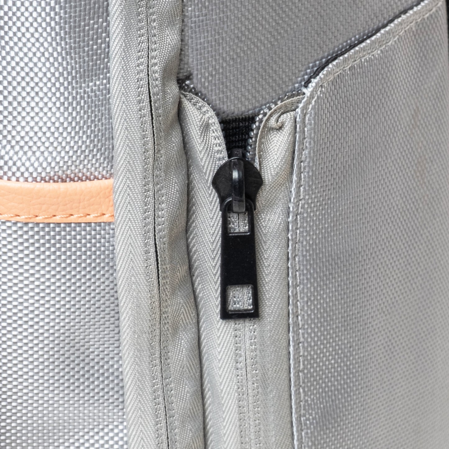 ATOM NEW YORK VOYAGE BACKPACK - Peach