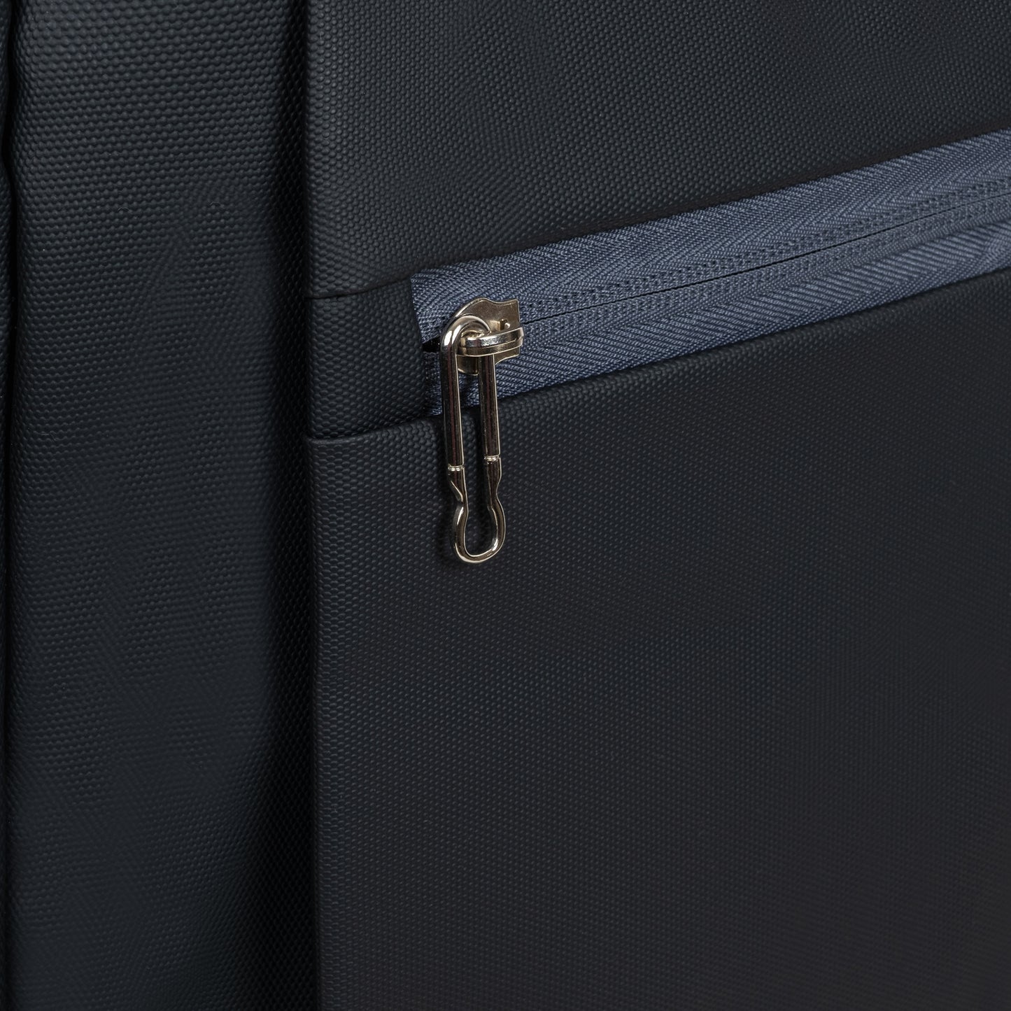 ATOM NEW YORK ULTRA MODERN BACKPACK - Black